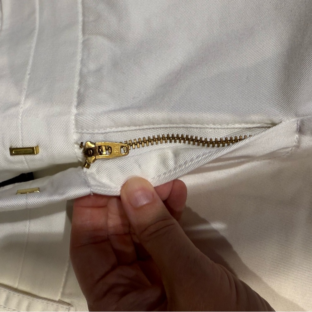 NWT J. Crew women’s White Shorts size 4  (3 inch inseam) - Picture 5 of 11